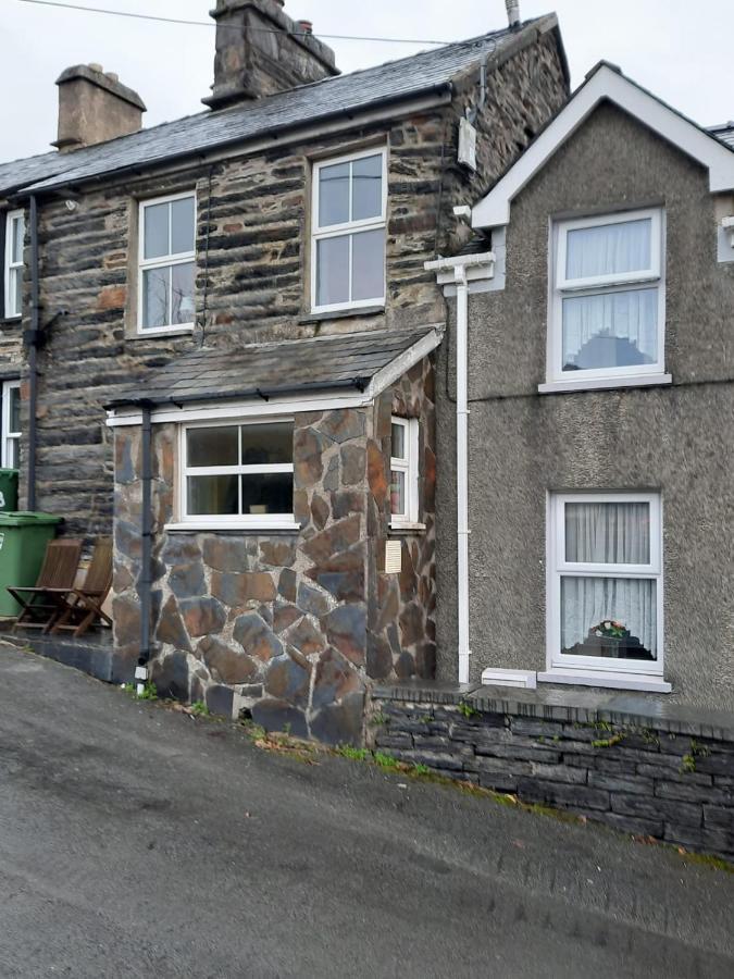 Snowdonia Rock Cottage - Cosy And Pet Friendly 彭希登德雷斯 外观 照片